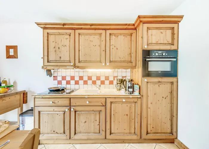 Les Alpages - 4 Pieces Pour 8 Personnes Mae-1703 *